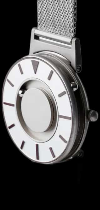 Eone Bradley Compass
