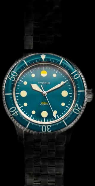 Typsim Typsim 200M-N, a Stainless Steel Recreational Diving Watch with Sunray Blue Dial