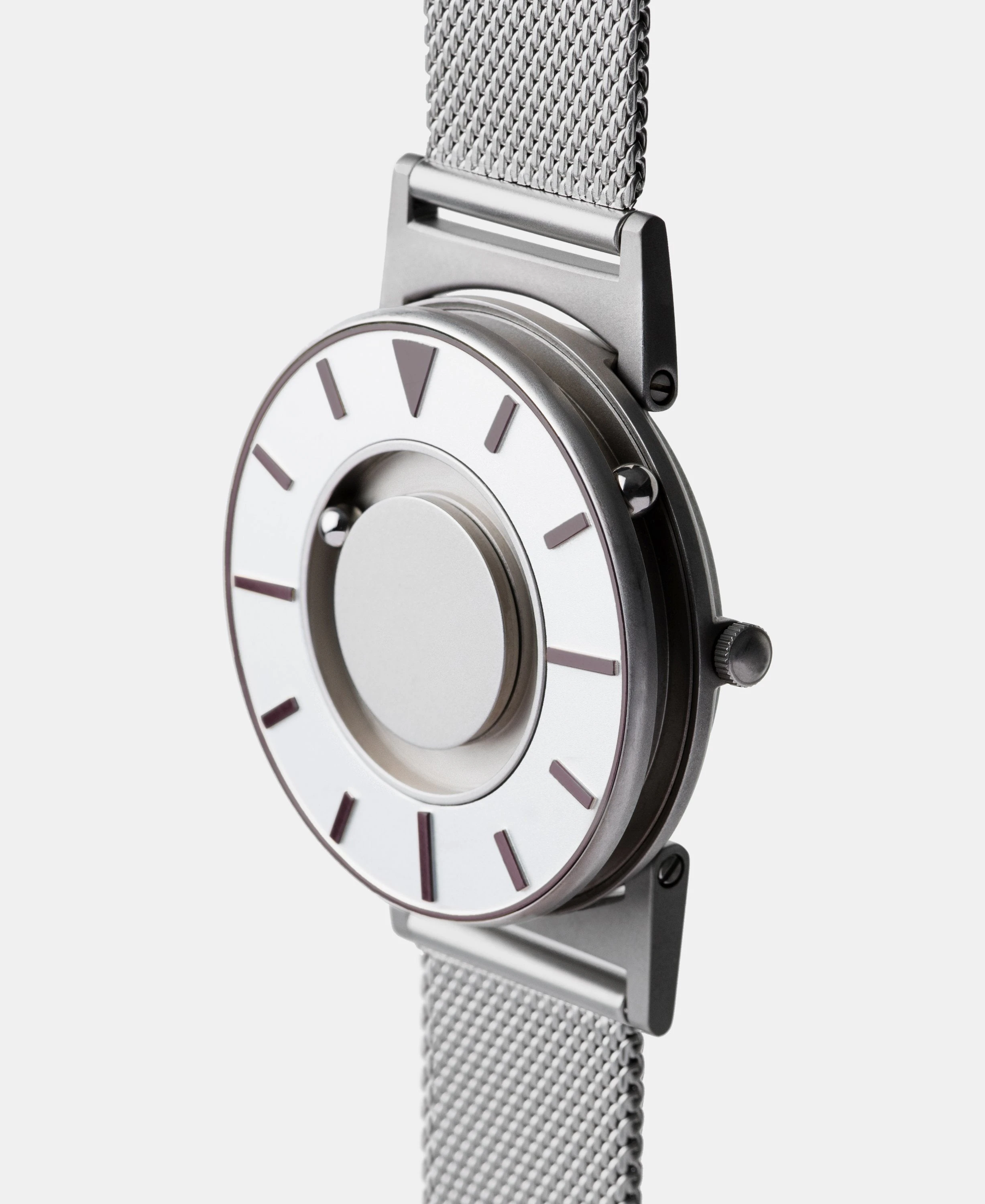 Eone Bradley Compass