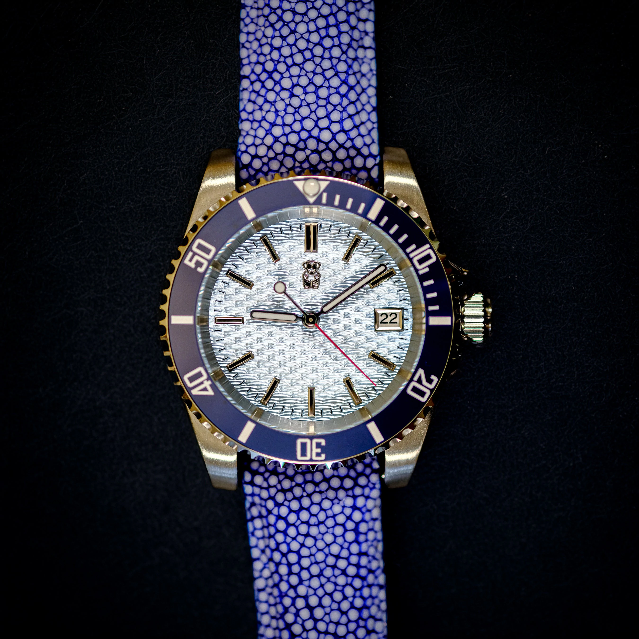 Mr. Eatwell OffShorer — Wave-Textured Dive Watch