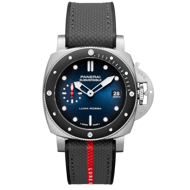 Panerai Submersible Luna Rossa